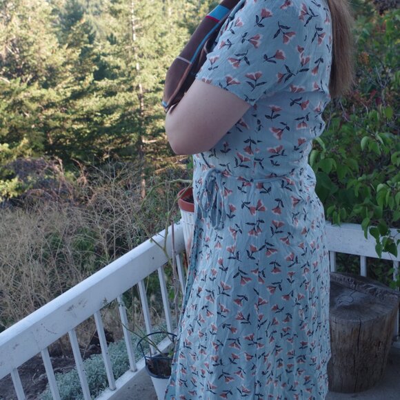 Retro 80s Floral Dress - Picture 6 of 9